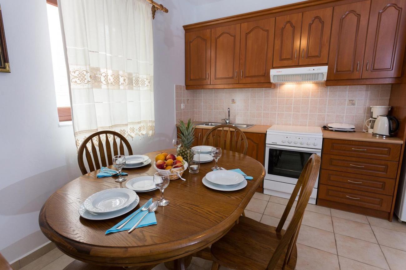 Pleiades Seaside Residences In Mani Agios Nikolaos  Room photo