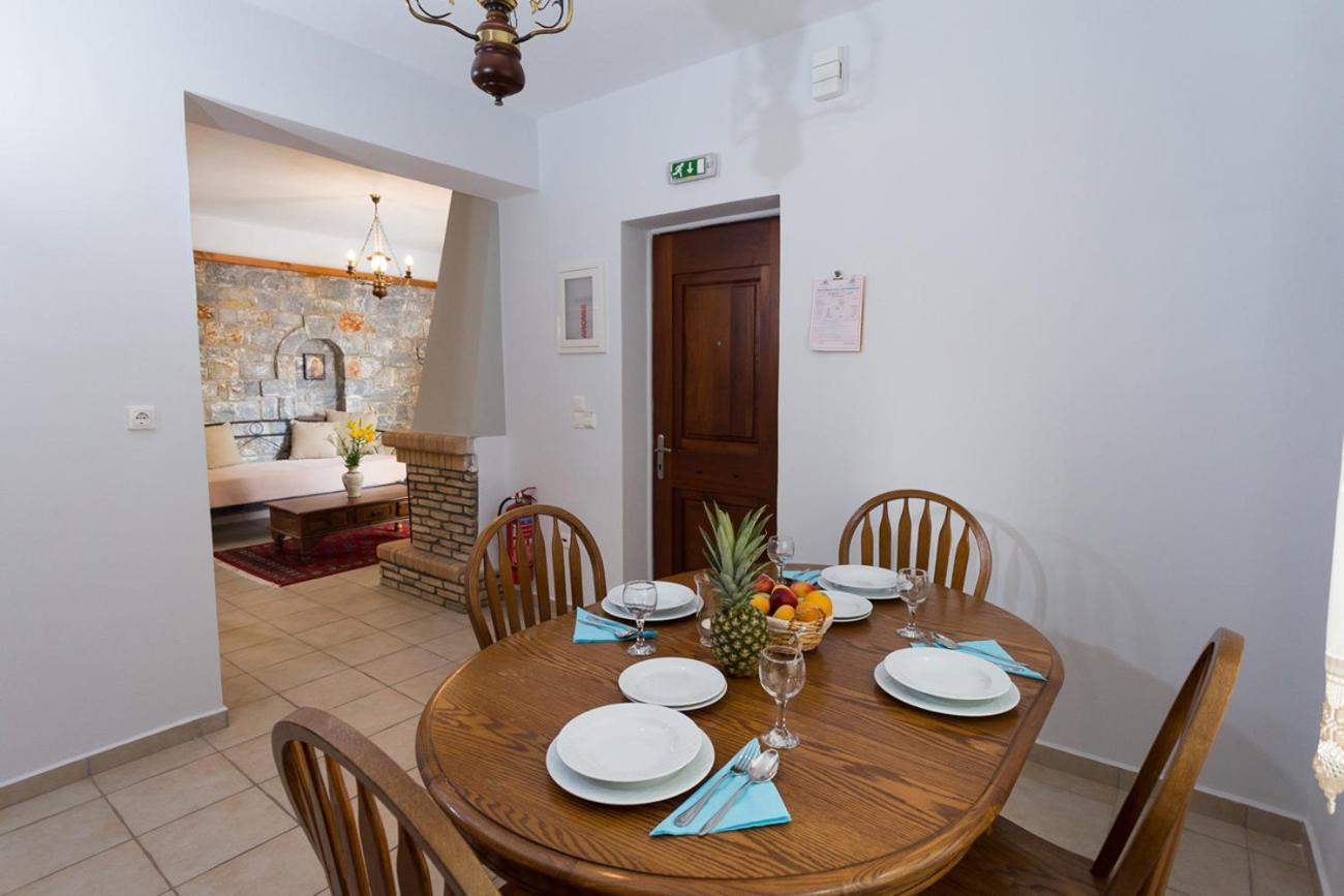 Pleiades Seaside Residences In Mani Agios Nikolaos  Room photo