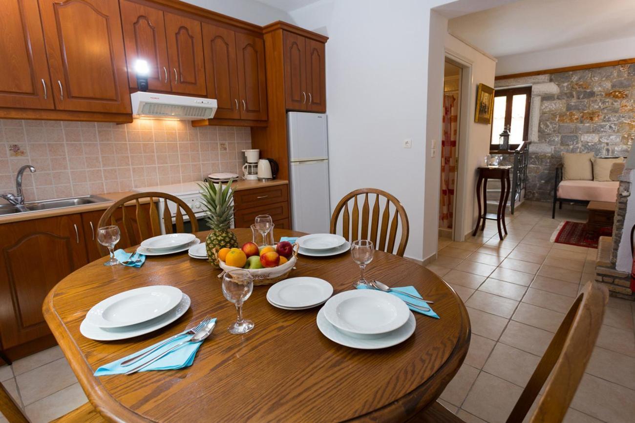 Pleiades Seaside Residences In Mani Agios Nikolaos  Room photo