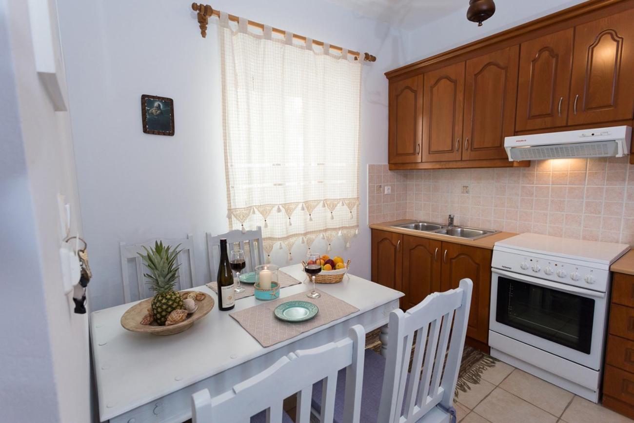 Pleiades Seaside Residences In Mani Agios Nikolaos  Room photo