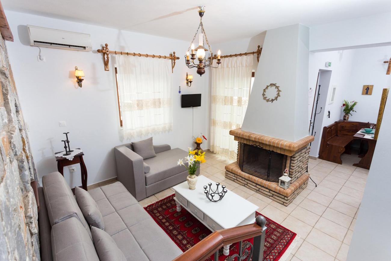 Pleiades Seaside Residences In Mani Agios Nikolaos  Room photo