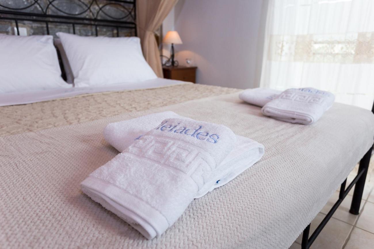 Pleiades Seaside Residences In Mani Agios Nikolaos  Room photo