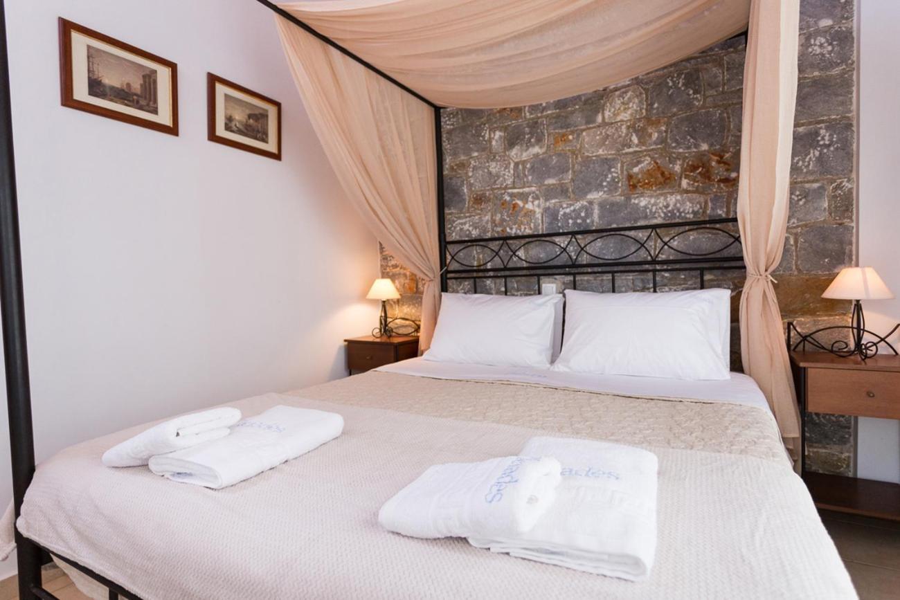 Pleiades Seaside Residences In Mani Agios Nikolaos  Room photo
